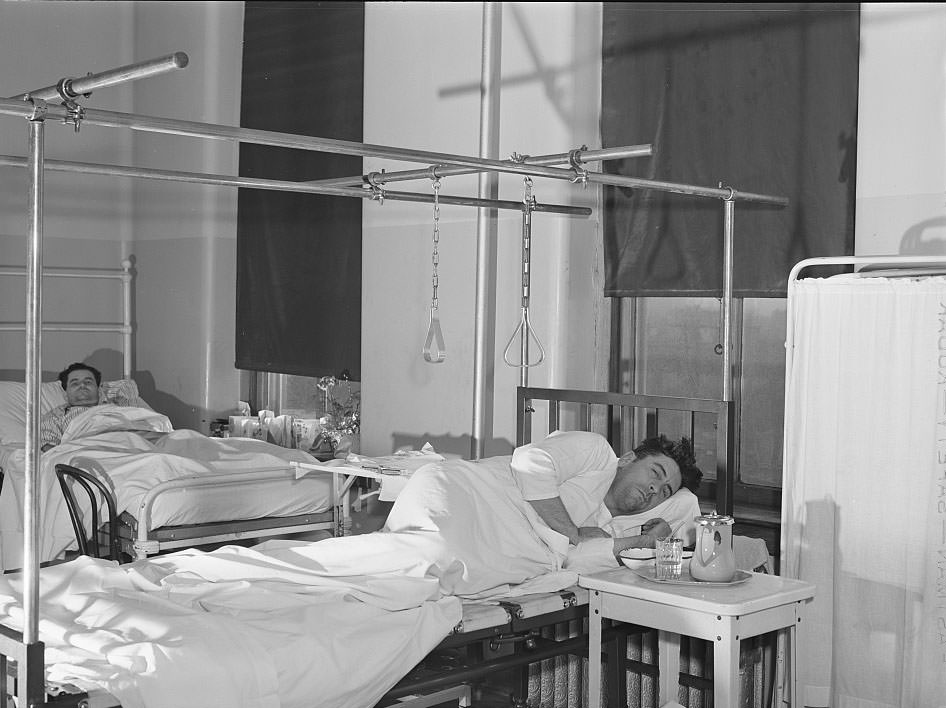 Charity ward, Saint Vincent's Hospital, Norfolk, Virginia, 1941