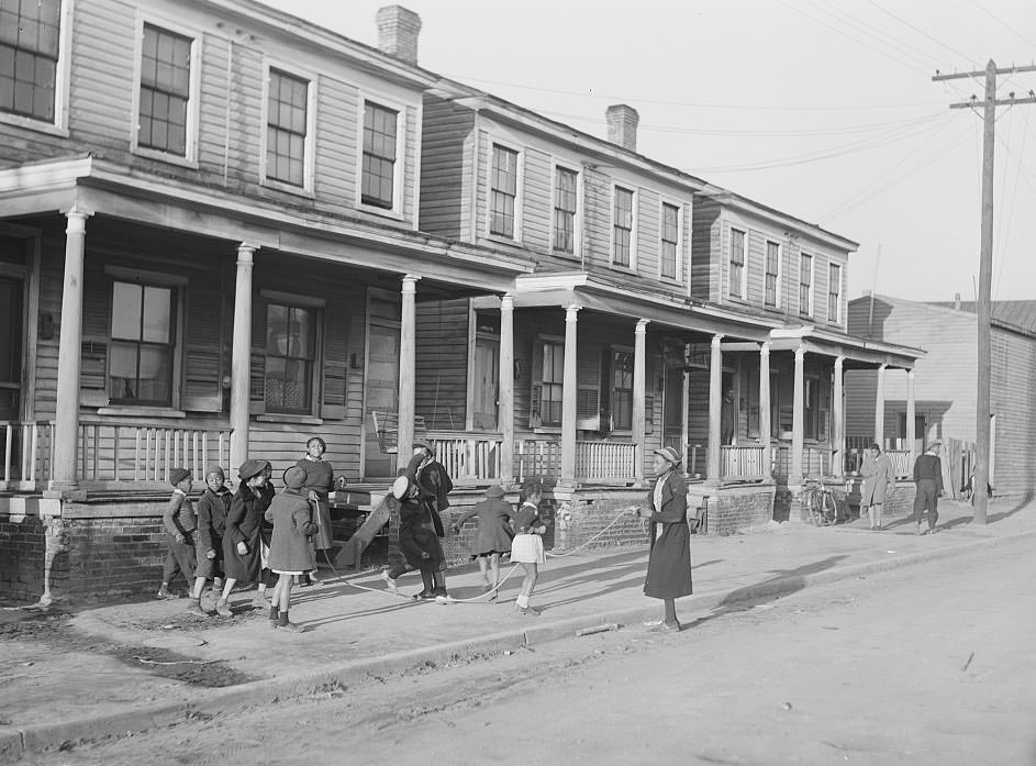 Housing. Norfolk, Virginia, 1941