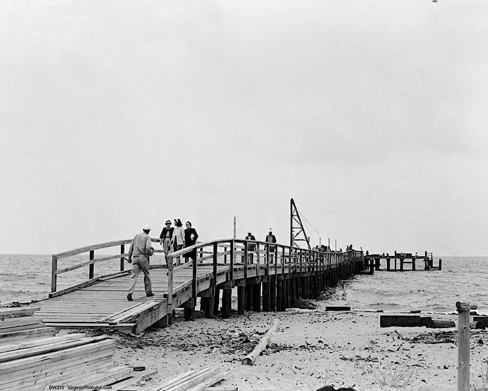 Harrison Fishing Pier, 1947