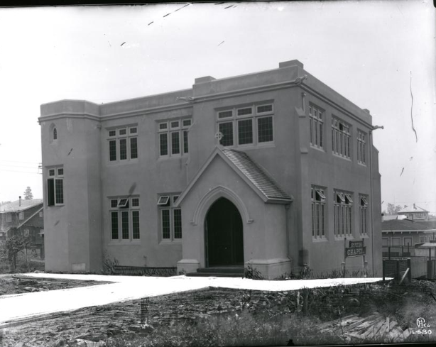 St. Peter’s Episcopal Church, corner of Broadway and Lawton Avenue, 1914