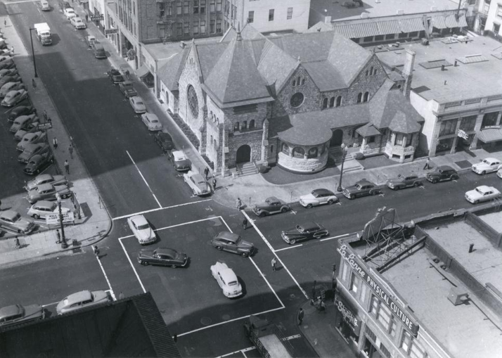 Bird’s eye view of First Church of Christ, Scientist, northwest corner of 17th and Franklin Streets, Oakland, 1902