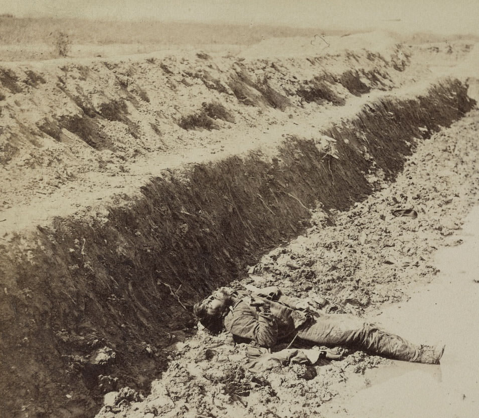 Dead Confederates in the trenches of Fort Mahone, April 3, 1865