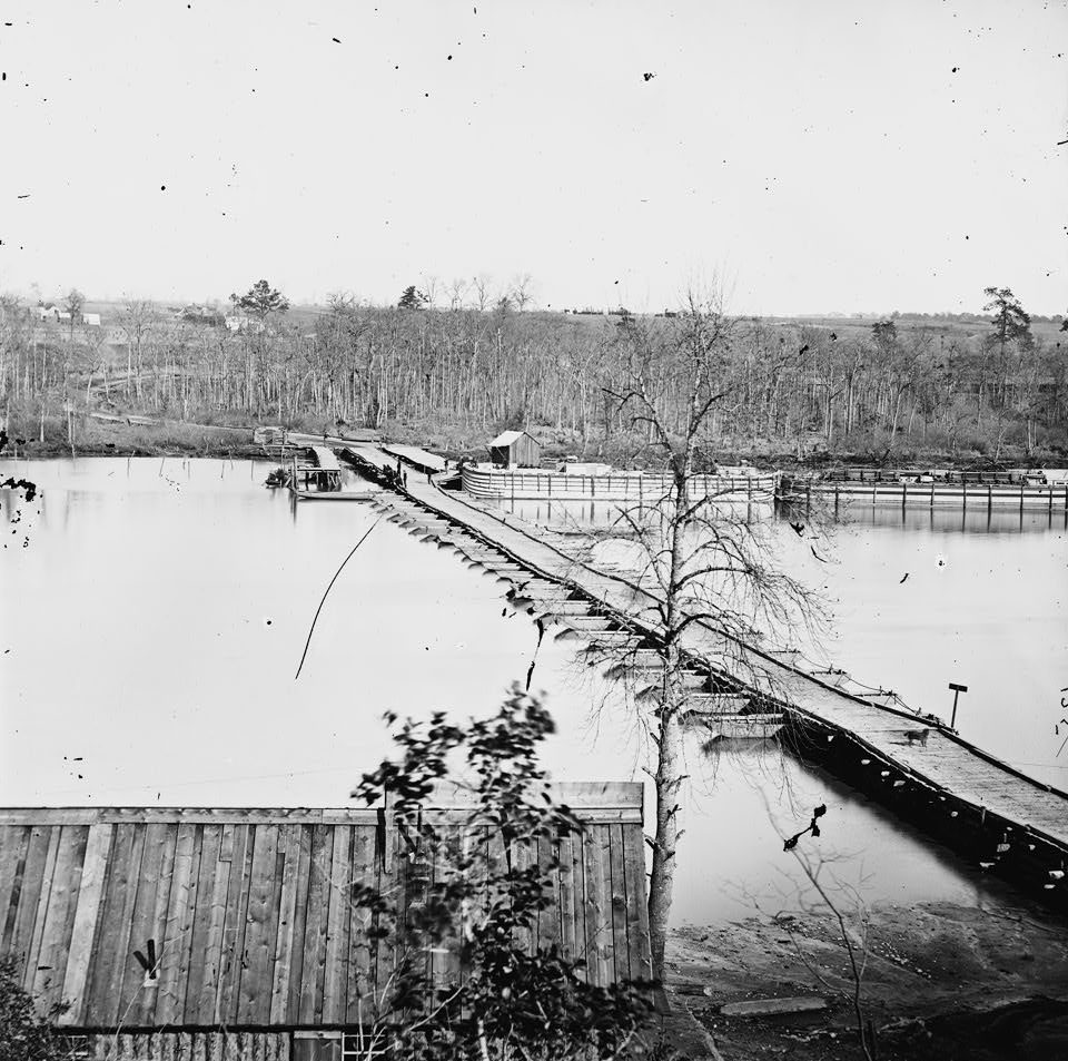 Pontoon bridge across the Appomattox, 1865