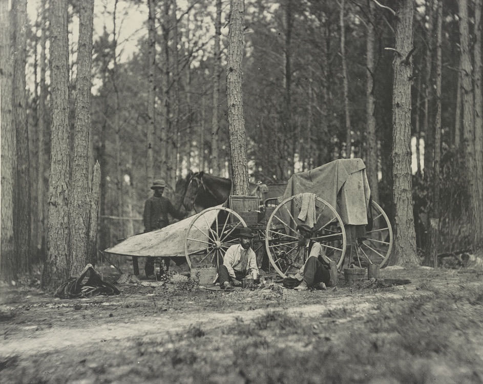 Photographers and wagon, Petersburg, 1864