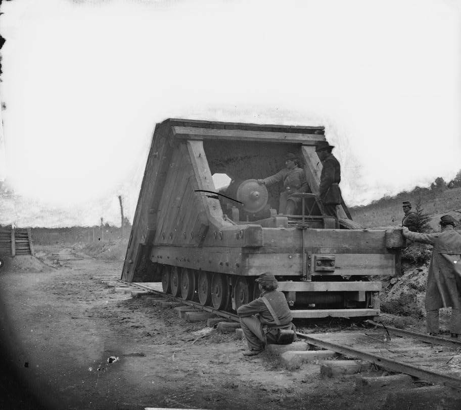 Petersburg, Va. Railroad gun and crew, 1864