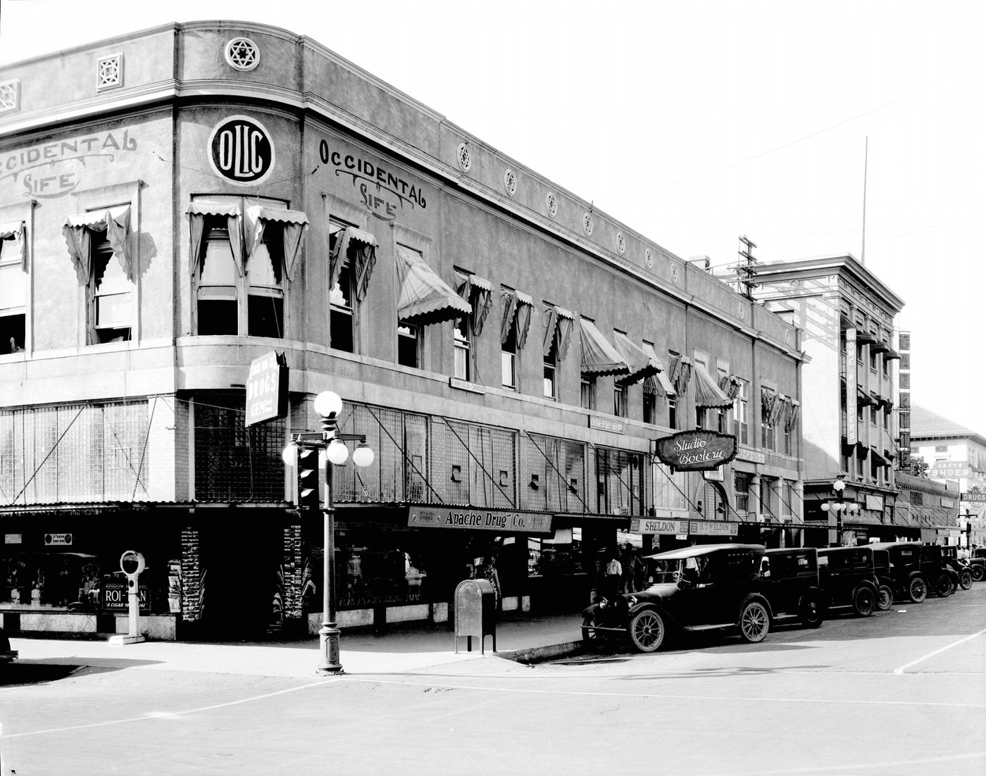 This building was located at First Ave. and Adams Street in Phoenix, 1929