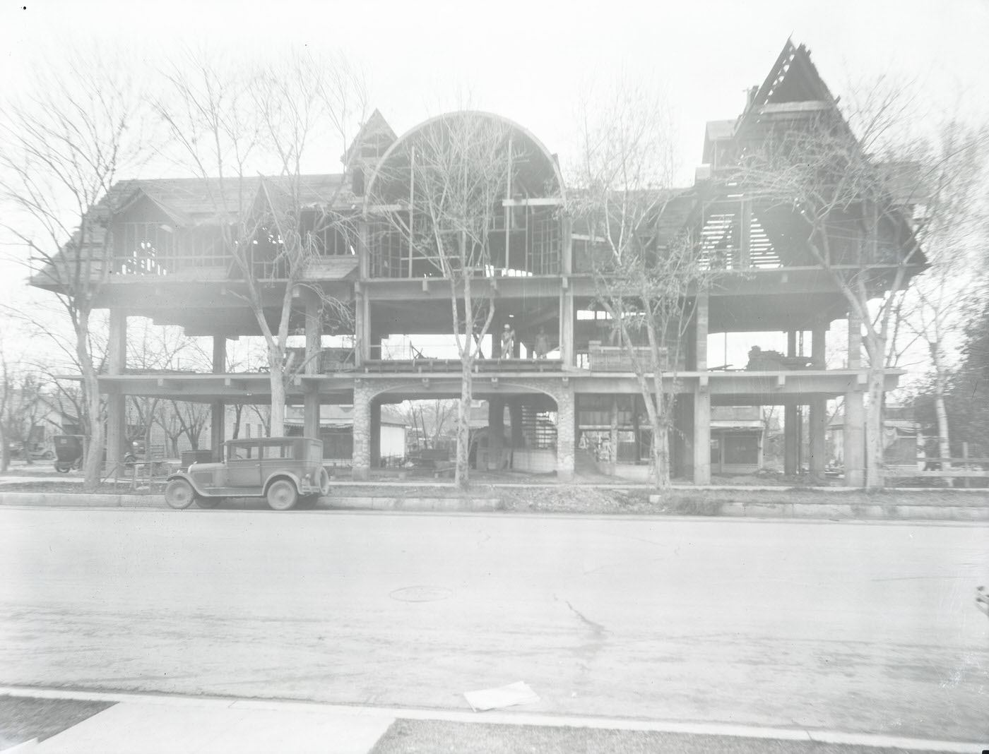 Mosher Building Under Construction, 1920