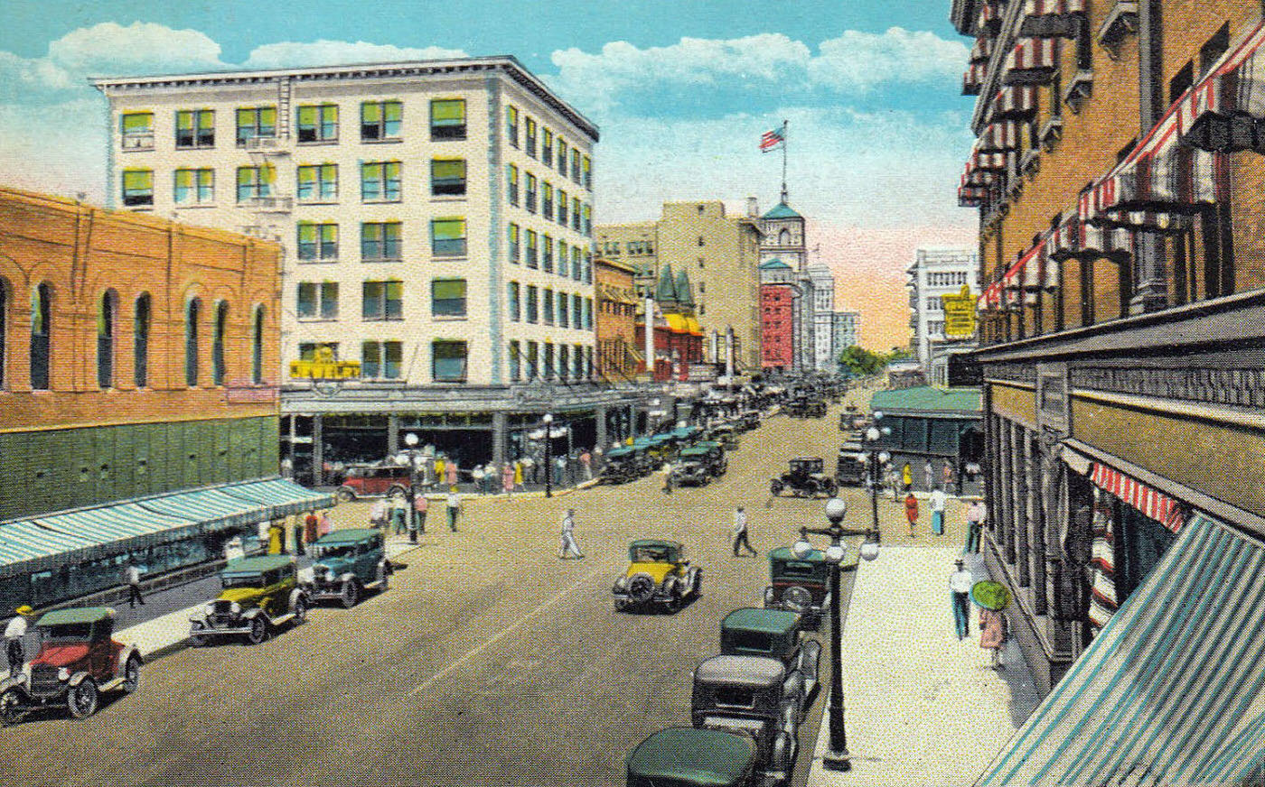 A 1920s postcard shows the corner at Washington. The Heard and Security buildings are complete (the latter flies a flag). Phoenix leader Dwight Heard died in 1929.