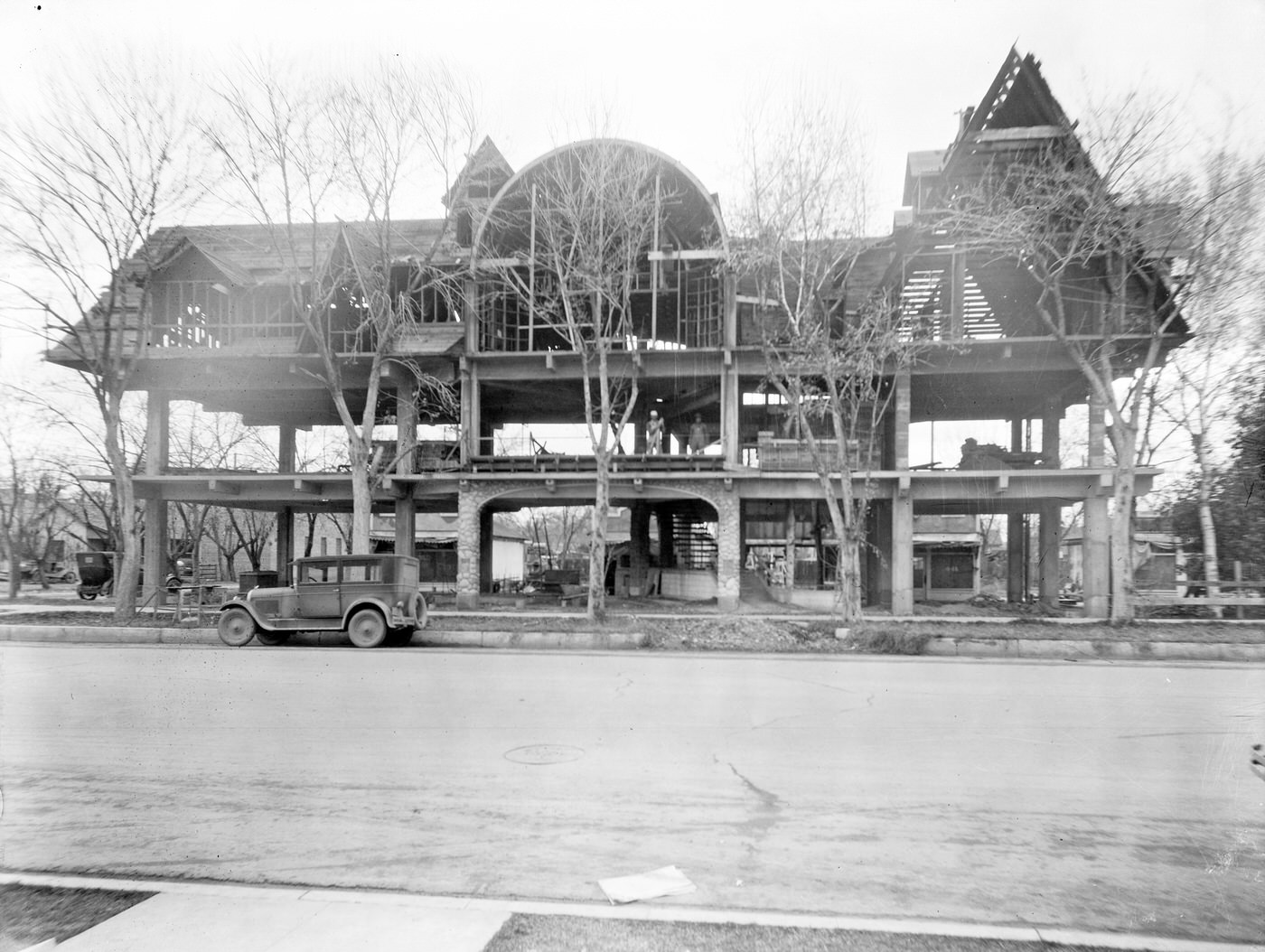 "Mosher's Folly" at Central and Taylor Street. The mansion, a dream of the tragic heiress Hattie Mosher, was never completed.