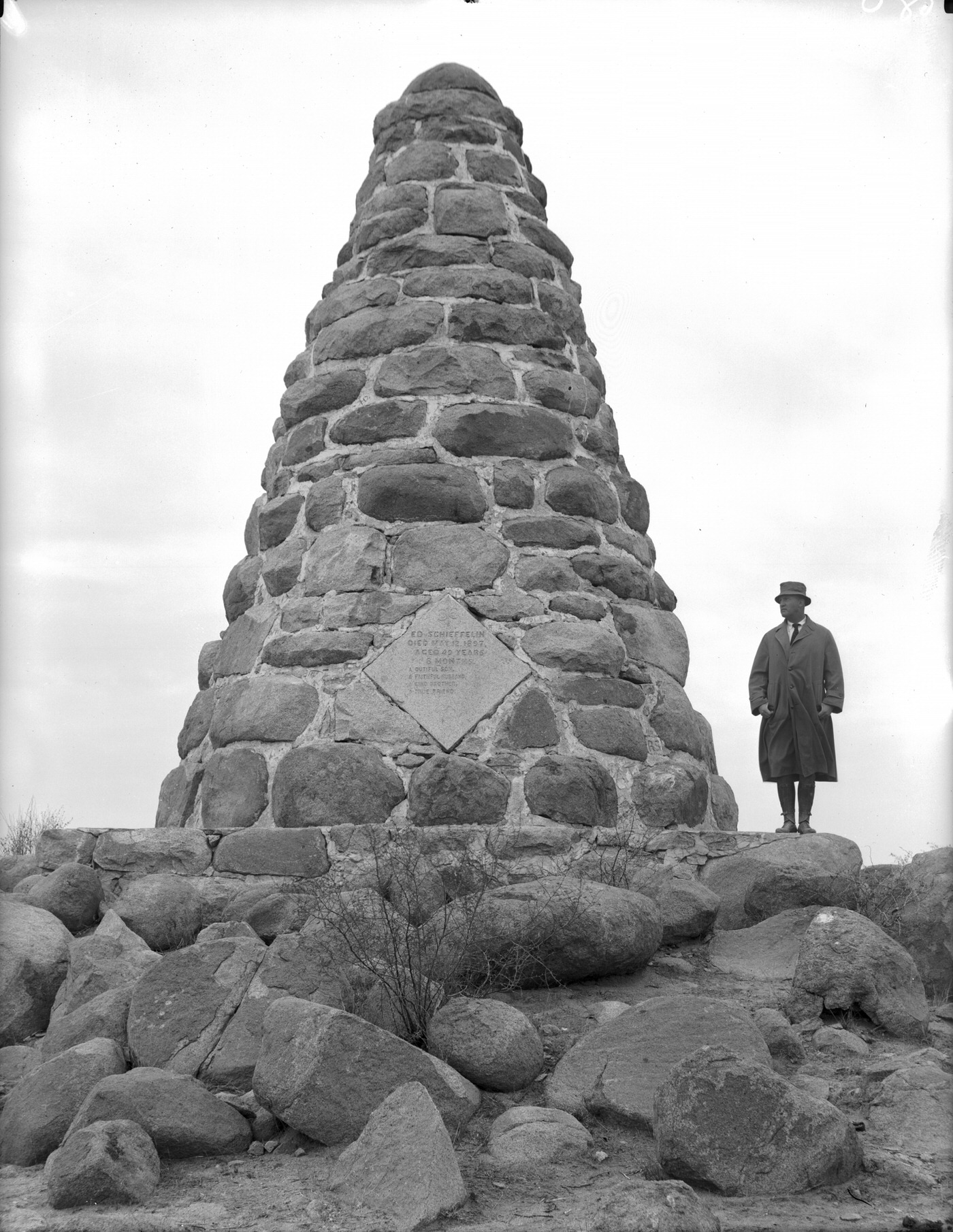 Schieffelin Monument, 1910