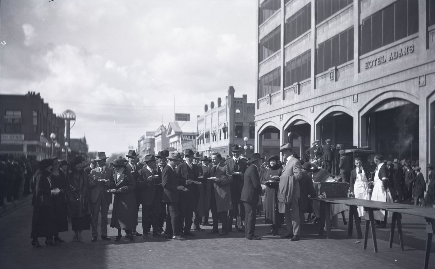 Open Air Lunch on Adams Street Held to Raise Reflief Funds for Europe Following World War I, 1918