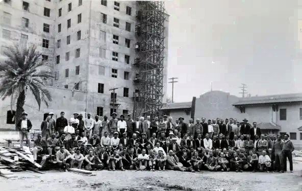 A photo of the plasterers who were building the Westward Ho in Phoenix in 1927.