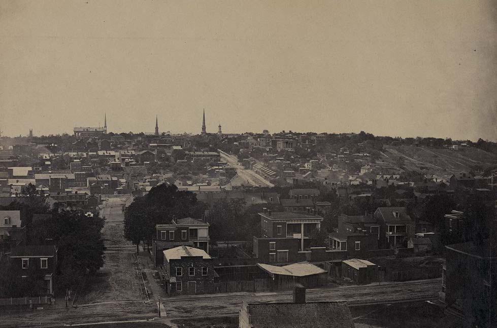 Aan aerial view of Richmond, Virginia, 1865