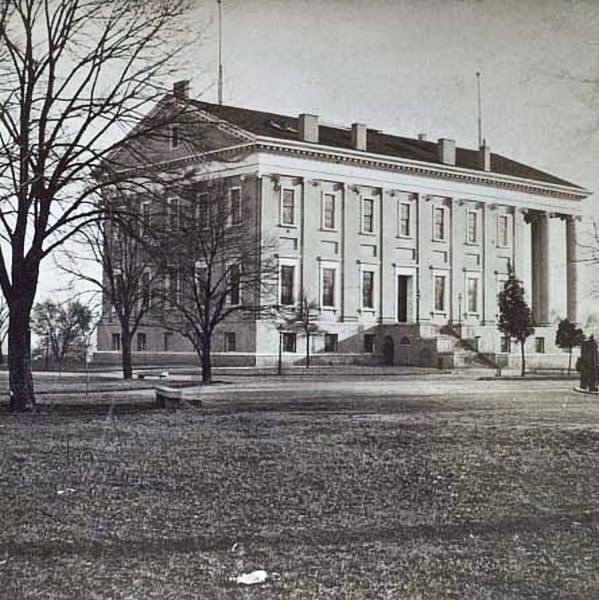 A street view of the Spotswood Hotel in Richmond, Virginia, 1865