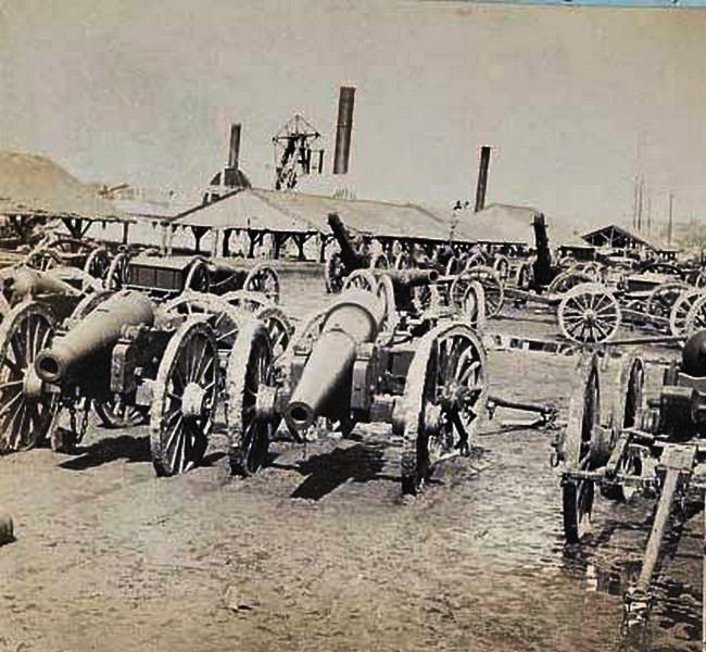 Confederate mounted cannons at Rocketts Landing in Richmond, 1865