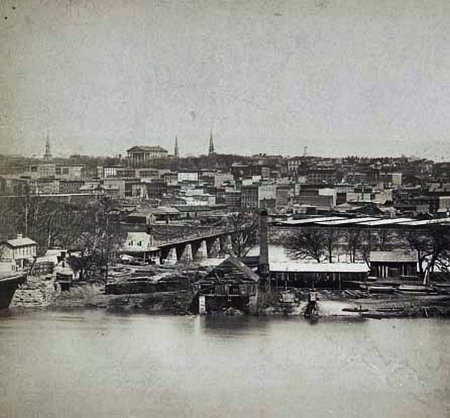 An aerial view of Richmond before the evacuation of the Confederates in 1865.