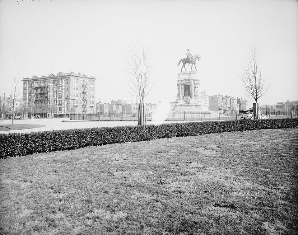 Lee Circle & Monument, Richmond, 1908