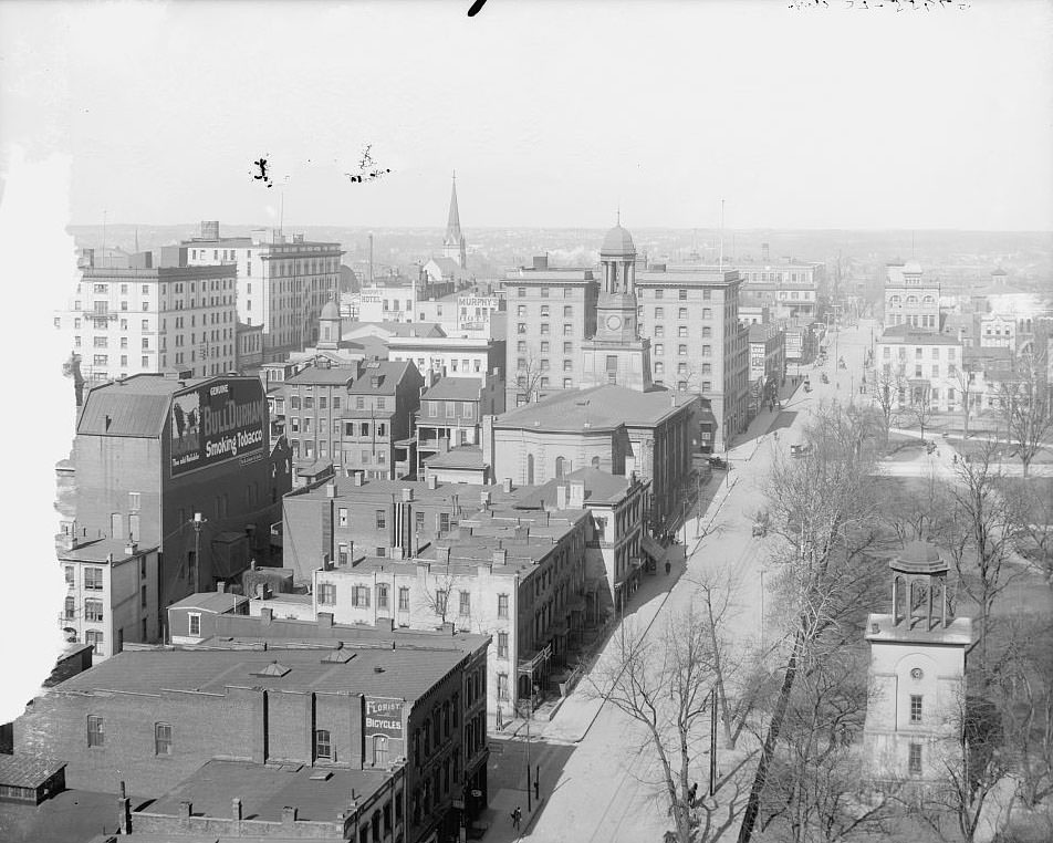 General view with Capitol Square, Richmond, 1902