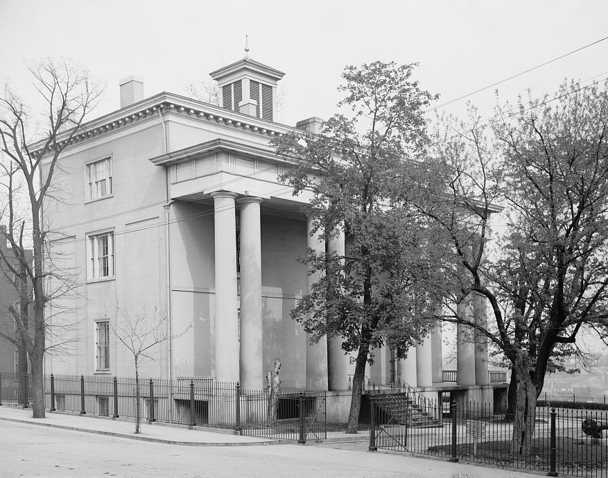 Jefferson Davis house [i.e. Confederate Museum], Richmond, 1905.