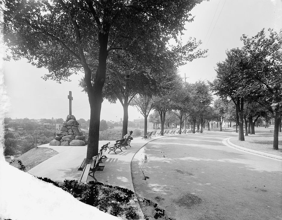 Gamble Hill Park, Richmond, 1907