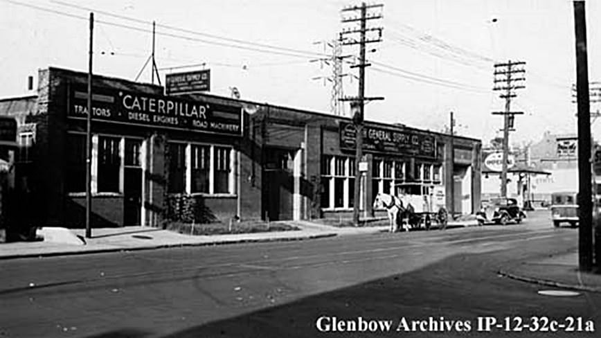 Imperial Oil service station Davenport and Dupont, 1938