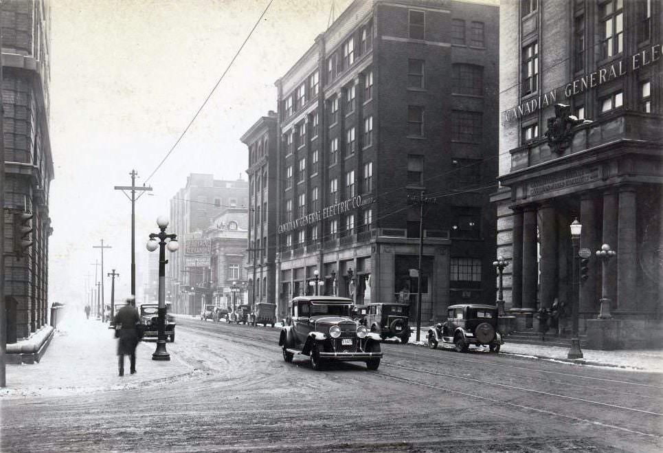 King & Simcoe looking northwest, 1930