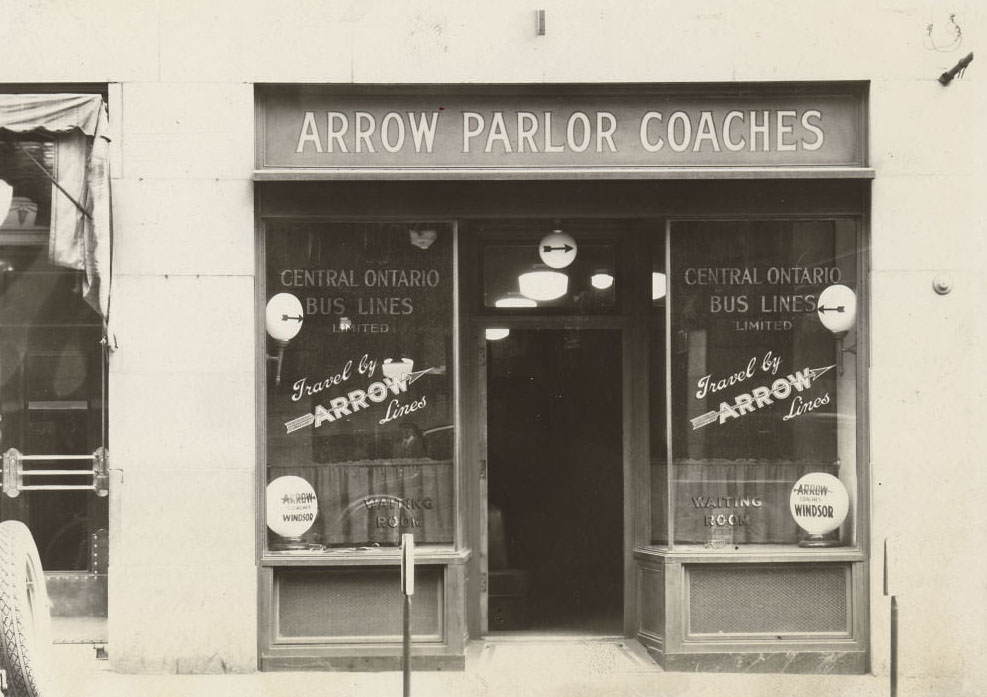 171 Bay Street - Central Ontario Bus Lines Limited, Arrow Parlor Coaches, 1930