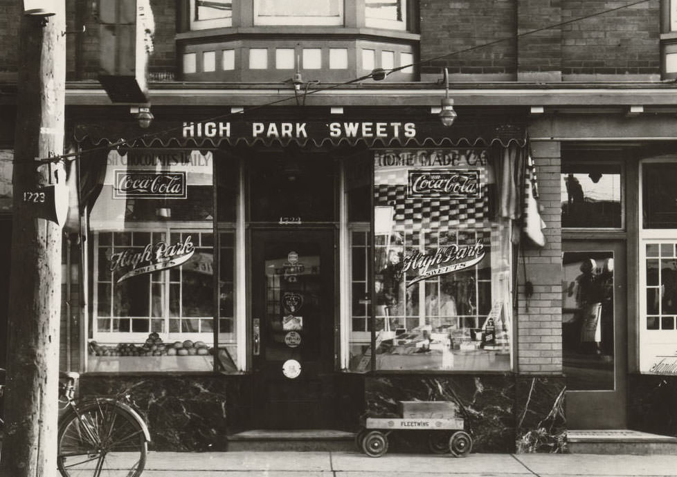 High Park Sweets - 1723-1725 Bloor Street West, 1933
