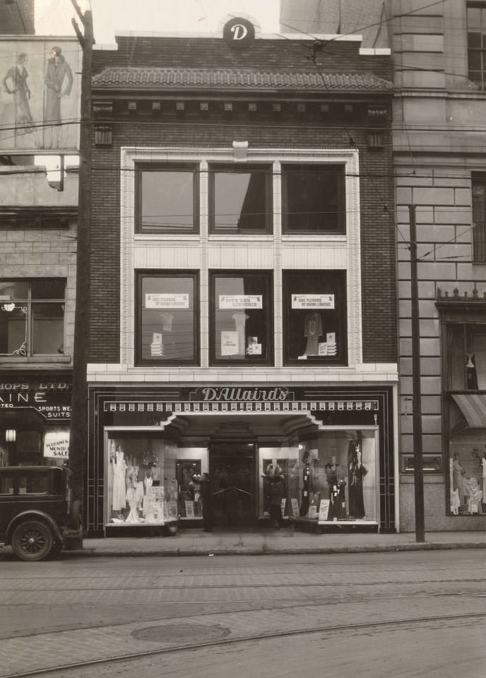 D'Allaird's - 270 Yonge Street, 1933