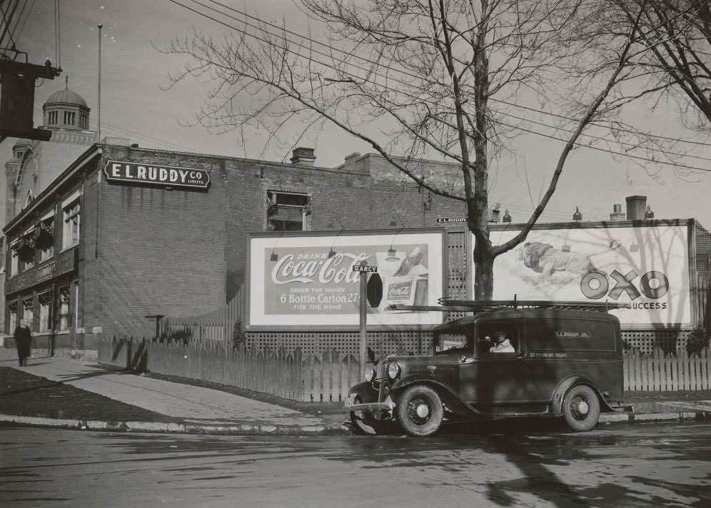 Spadina & D'Arcy looking north, 1935