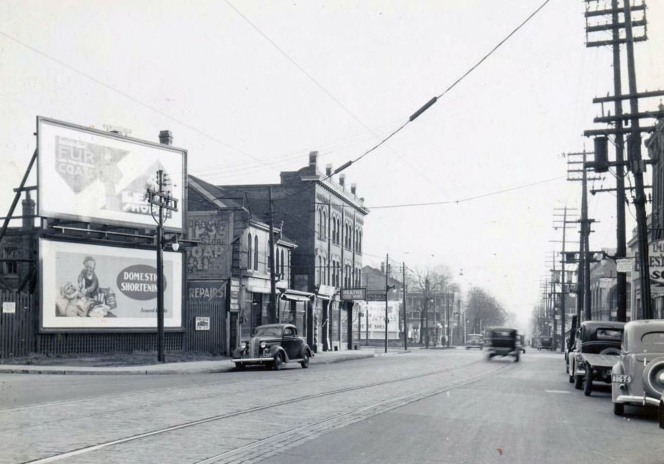 Yonge looking south towards Marlborough, 1937