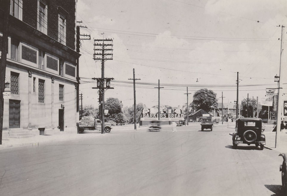 Yonge & Davenport looking east to Church Street. 1936