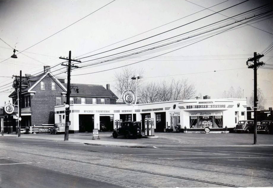Robinette's Red Indian Service Station - Southeast corner of Woodbine & Kingston Road, 1938