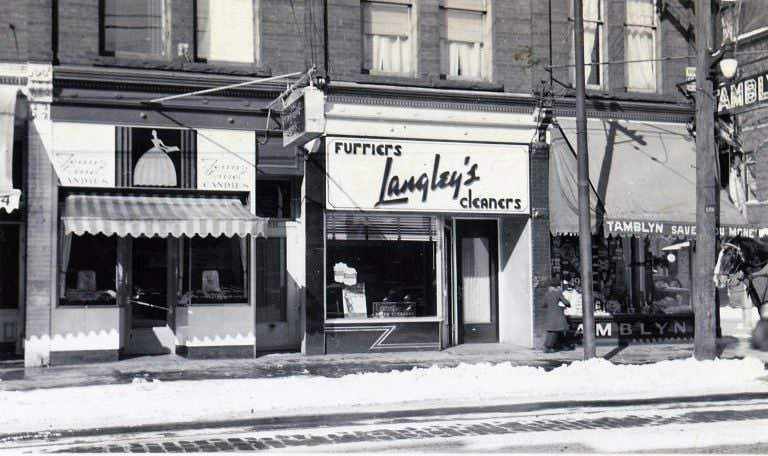 1500 Queen Street West, 1939