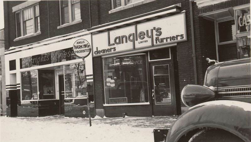 515 St. Clair Avenue West, at Bathurst Street, 1939