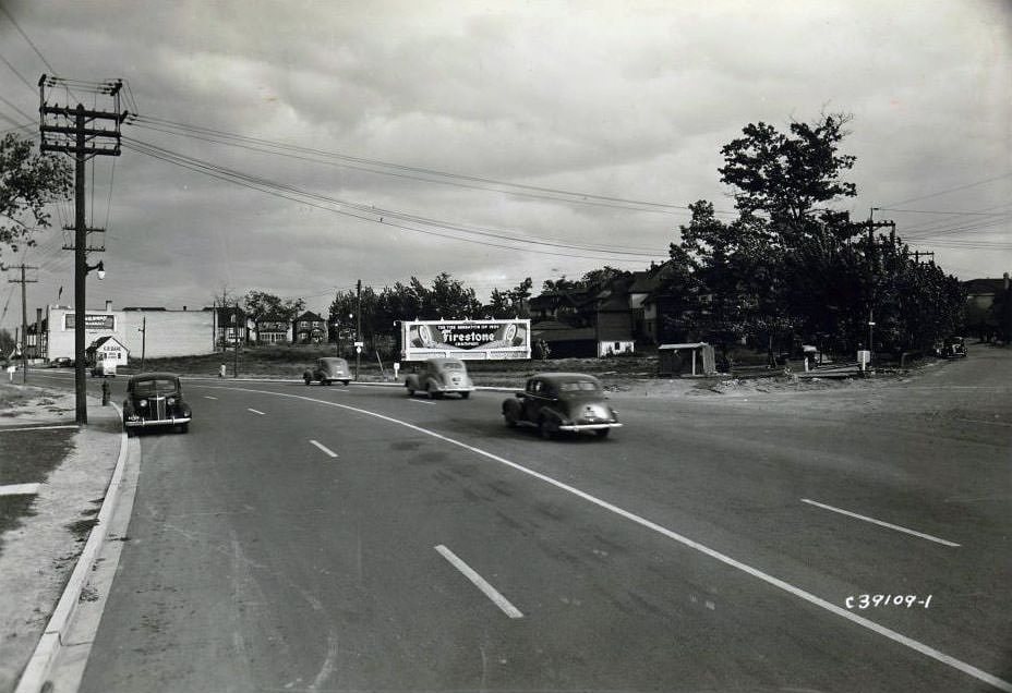 Bloor Street West and Riverside Drive, Swansea, 1939