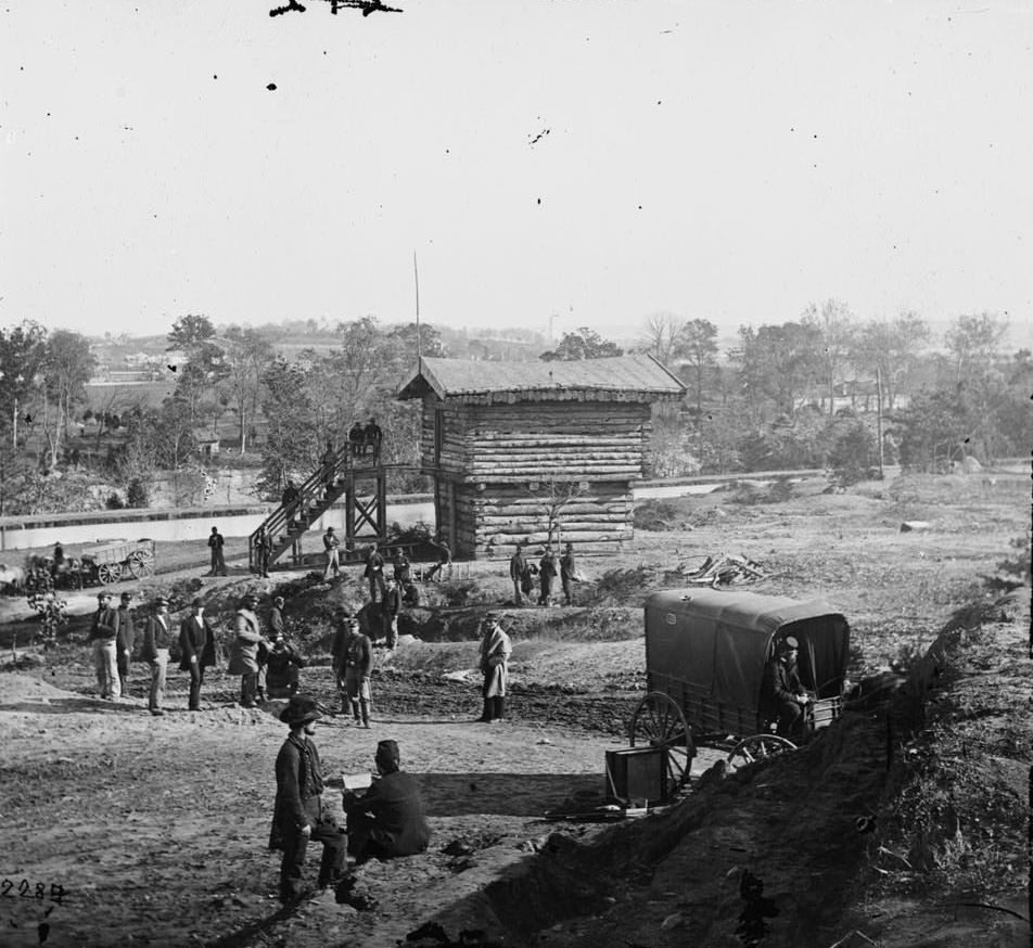 Arlington Heights, Va. Blockhouse near Aqueduct Bridge, 1862