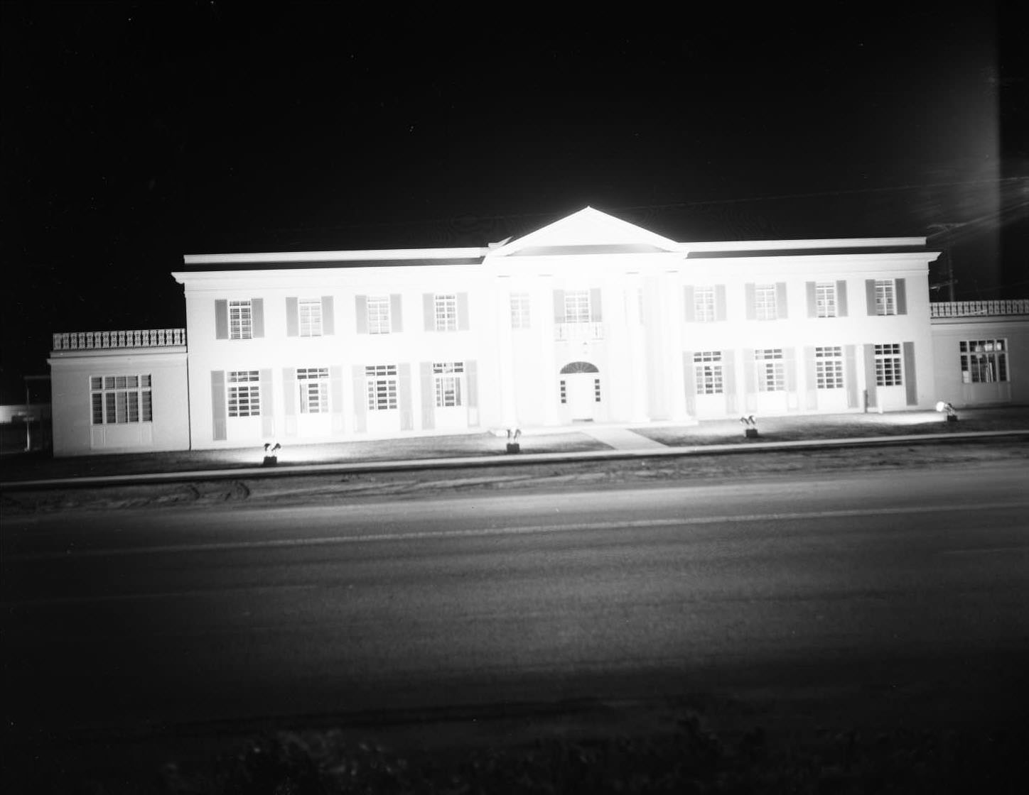 The exterior of a milk building on Pioneer Drive in Abilene, 1958