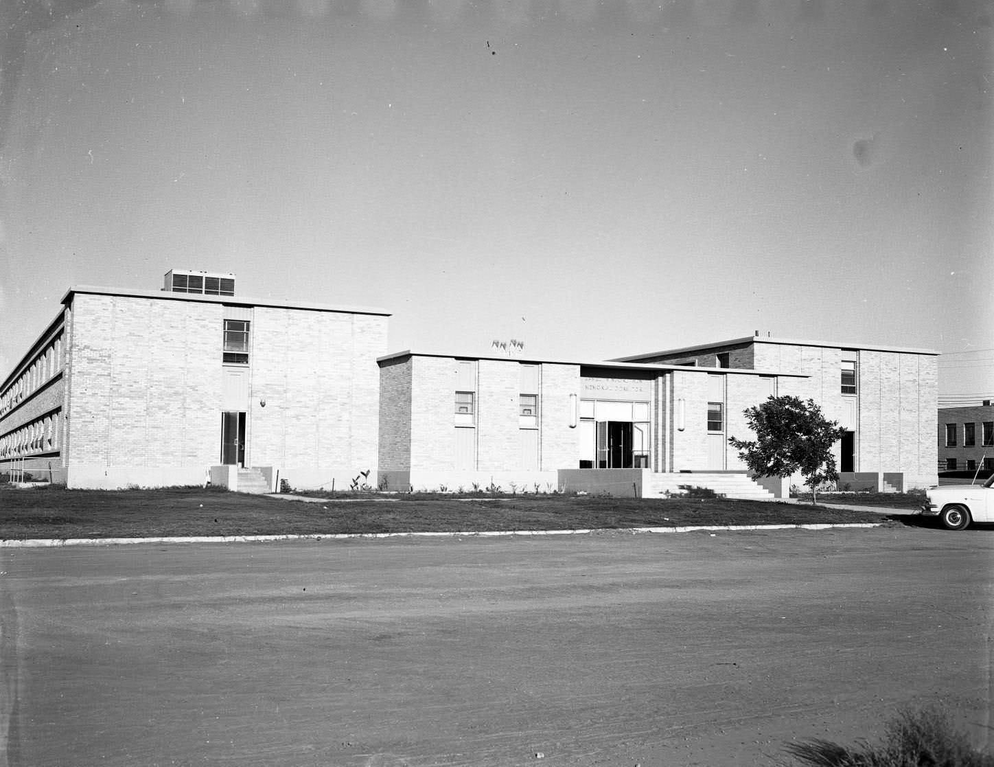 An exterior view of the McMurry College dorms, 1959