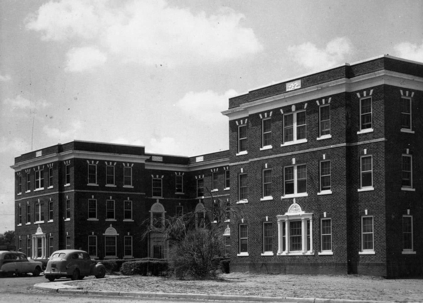 Ferguson Hall at Simmons University, 1950