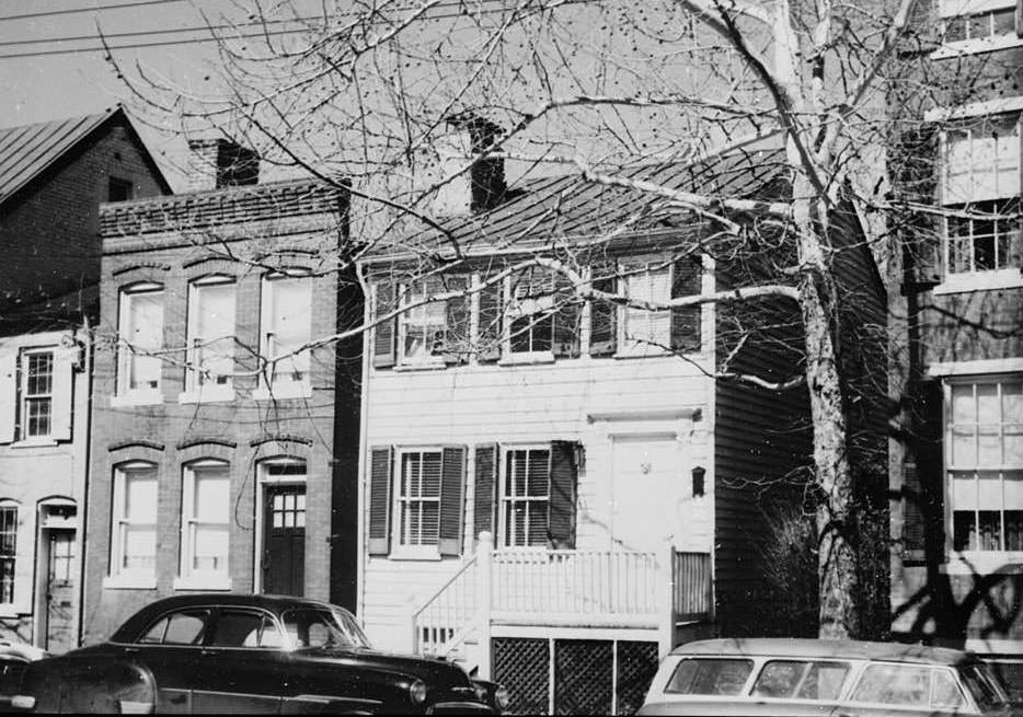Queen Street Area Survey, 519 Queen Street (House), Alexandria, 1970s