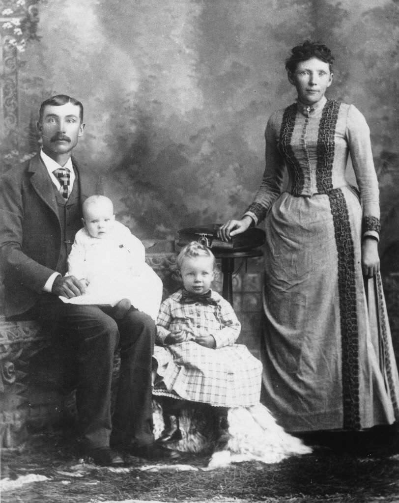 Thyge Anderson Family, Group Portrait, 1892