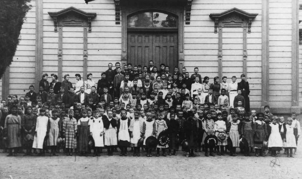 Group portrait of all students and teachers at Central School, Anaheim, 1892