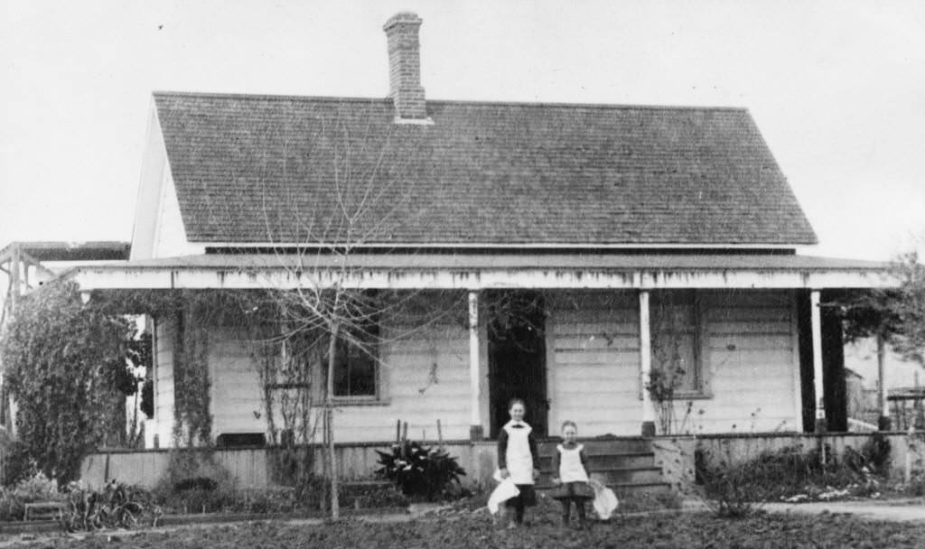 Kate and Ella Rea in Front of House in El Cajon, 1880s