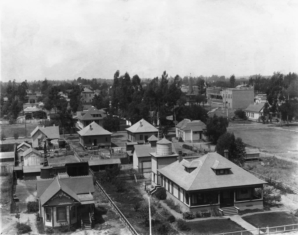Residence of George E. and Eva H. Boyd at lower right, built in 1898 at 129 South Olive Street, Anaheim, 1898