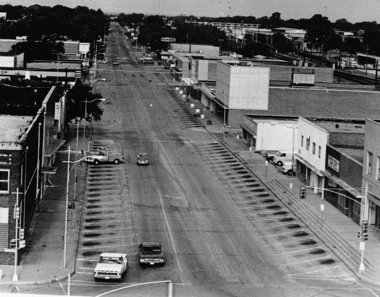 100 block West Main Street, Arlington, Texas, 1978
