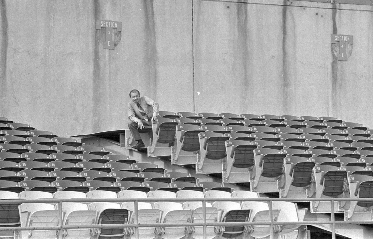 Arlington Mayor Tom Vandergriff at Turnpike Stadium, Arlington, 1970