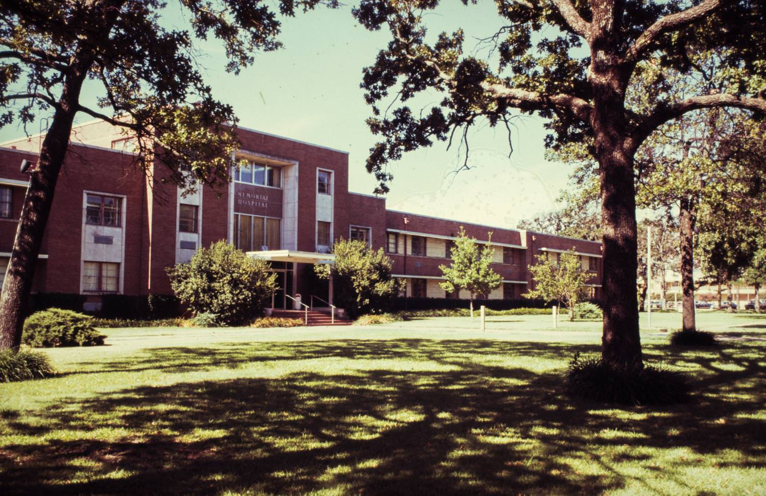 Arlington Memorial Hospital, 1973