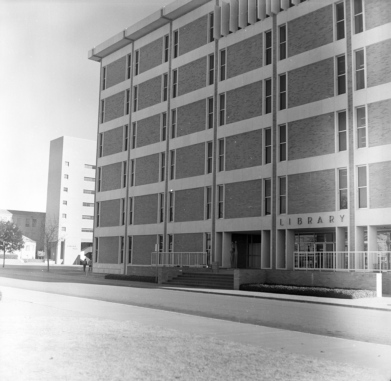 Front entrance to the University of Texas at Arlington (U. T. A.) library building, 1972