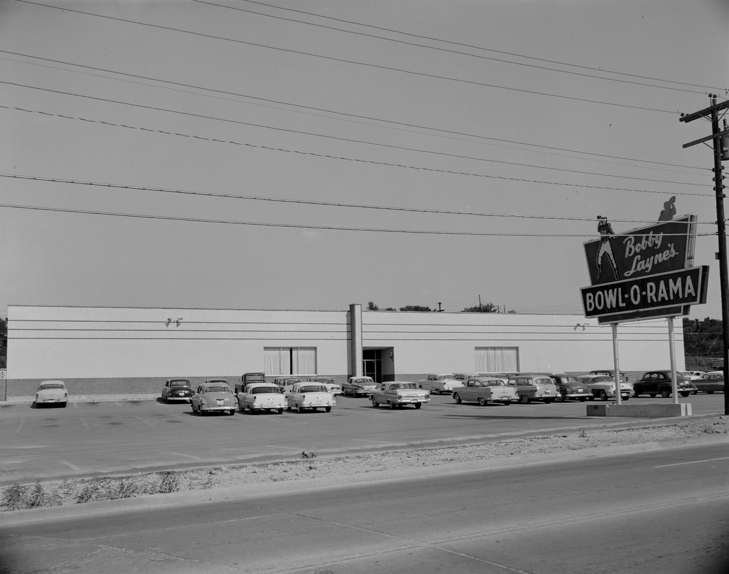 Bowl-O-Rama parking lot. Austin, Texas. Located at 517 South Lamar, 1959